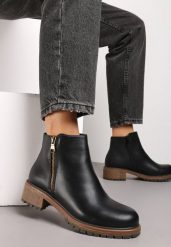 Czarne Botki z Dekoracyjnym Suwakiem Mikacina. Czarne botki Renee, bez wzorów, bez obcasa, na płaskiej podeszwie, bez zapięcia. Za 89.99 zł.