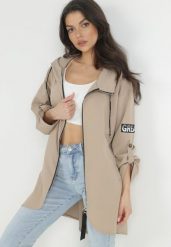 Ciemnobeżowa Kurtka Oversize Wiatrówka z Kapturem Lafise. Brązowe kurtki Born2be, xs, bez wzorów, z kapturem. W wyprzedaży za 55.99 zł.