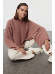 Trendyol Sweter w kolorze jasnoróżowym rozmiar: L. Różowe swetry Trendyol, l, bez wzorów, ze splotem, bez ramiączek. Za 110.04 zł.