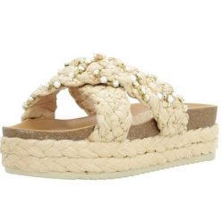 Sandały MTNG 52757M Brązowy. Brązowe sandały mtng, bez wzorów, ze skóry, bez obcasa, bez zapięcia. Za 152.99 zł.