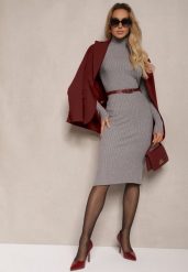 Szara Dopasowana Prążkowana Sukienka Sweterkowa z Golfem Wełną Bawełną i Kaszmirem Vaiovia. Szare sukienki Renee, na co dzień, m, bez wzorów, z bawełny, eleganckie, bez kołnierzyka, bez ramiączek, midi, dopasowane. W wyprzedaży za 63.99 zł.