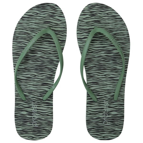 Japonki plażowe damskie Protest Prtoyam. Zielone japonki Protest, bez wzorów, sportowe. W wyprzedaży za 36.00 zł.