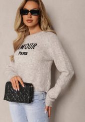 Jasnoszary Sweter o Klasycznym Kroju z Haftowanym Napisem Zoyass. Szare swetry Renee, m, bez wzorów, casualowe, bez ramiączek. W wyprzedaży za 111.99 zł.
