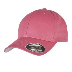 Wełniana Czapka Z Grzebieniem. Czerwone czapki z daszkiem FLEXFIT, bez wzorów, z wełny. Za 79.99 zł.