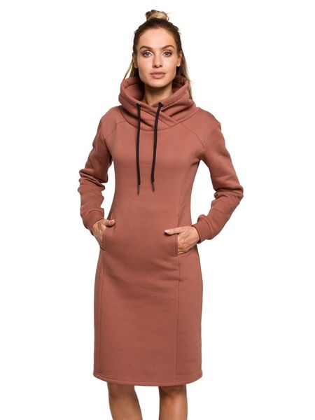 Made of emotion Sukienka w kolorze czerwonobrązowym rozmiar: M. Brązowe sukienki Made Of Emotion, na co dzień, m, bez wzorów, bez kołnierzyka, bez ramiączek, maxi, proste. Za 251.45 zł.