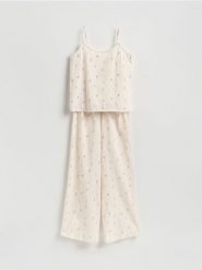 Dwuczęściowa piżama z lnem - kremowy. Białe piżamy Reserved, l, bez wzorów, z bawełny, bez kołnierzyka, bez ramiączek. Za 149.99 zł.