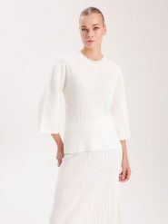 BGN Sweter w kolorze kremowym rozmiar: 38. Brązowe swetry BGN, bez wzorów, z wełny, bez ramiączek. Za 79.21 zł.