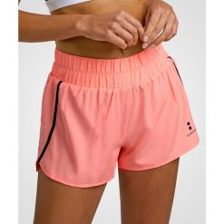 Spodenki damskie Tenis/Padel Training. Czerwone szorty sportowe NORDICDOTS, bez wzorów, z elastanu, tenisowe. Za 235.00 zł.