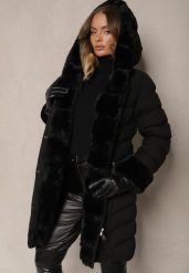 Czarna Kurtka z Pikowanymi Przeszyciami Mocno Ocieplana z Paskiem i Odpinanym Futerkiem Hedista. Czarne kurtki Renee, s, bez wzorów, z futra, eleganckie, bez kaptura. W wyprzedaży za 119.99 zł.