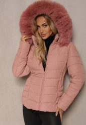 Ciemnoróżowa Taliowana Kurtka Pikowana z Odpinanym Kapturem z Futrem Mocno Ocieplana Lizzitte. Czerwone kurtki Renee, l, bez wzorów, z futra, eleganckie. W wyprzedaży za 139.99 zł.