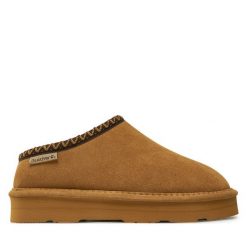 Kapcie Bearpaw. Brązowe kapcie Bearpaw, bez wzorów. Za 379.99 zł.