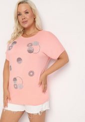 Jasnoróżowy T-shirt z Bawełny Wykończony Cyrkoniami Krissianne. Czerwone t-shirty Born2be, l, z aplikacjami, z bawełny, biznesowe, bez kołnierzyka, bez ramiączek. Za 59.99 zł.