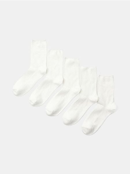 Skarpetki z bawełną 5 pack - kremowy. Białe skarpetki Sinsay, bez wzorów, z bawełny. Za 17.99 zł.