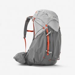 Plecak trekkingowy damski Forclaz MT900 Light 45+10 l. Szare plecaki FORCLAZ, bez wzorów, z poliamidu, bez dodatków. Za 599.99 zł.