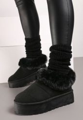 Czarne Śniegowce na Platformie z Wywiniętym Futerkiem Tiriola. Czarne śniegowce Born2be, bez wzorów, z futra, bez zapięcia. Za 49.99 zł.
