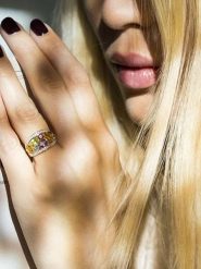 DIAMOND & CO Złoty pierścionek "Mae" z diamentami rozmiar: 62. Żółte pierścionki Diamond & Co, z ametystem, złote. Za 1,707.12 zł.