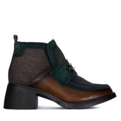 Botki Maciejka. Zielone botki Maciejka, bez wzorów, bez obcasa, na słupku, bez zapięcia. Za 319.99 zł.