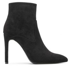 Botki JENNY. Czarne botki Jenny, bez wzorów, bez obcasa, na szpilce, bez zapięcia. Za 169.99 zł.