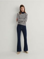 Sweter z wiskozą - wielobarwny. Swetry Reserved, l, bez wzorów, z dzianiny, bez ramiączek. W wyprzedaży za 49.99 zł.