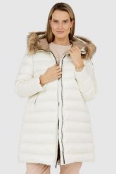 BLAUER Ecru kurtka puchowa damska z odpinanym futrem jenota. Białe kurtki Blauer USA, m, bez wzorów, z puchu, bez kaptura. W wyprzedaży za 1,489.99 zł.