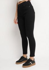 Czarne Jeansy z Wiskozą i Bawełną o Kroju Slim z Wysokim Stanem Vallirne. Czarne jeansy Born2be, bez wzorów, z bawełny, eleganckie, z podwyższonym stanem. W wyprzedaży za 67.99 zł.