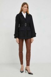 BOSS płaszcz wełniany kolor czarny przejściowy oversize. Czarne płaszcze Boss, bez wzorów, z wełny, bez kaptura. Za 1,759.90 zł.