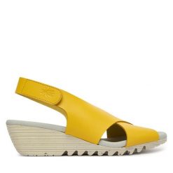 Sandały Fly London. Żółte sandały Fly London, bez wzorów, bez obcasa, na koturnie, bez zapięcia. Za 420.99 zł.