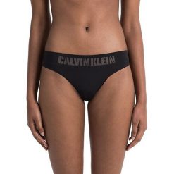 Calvin Klein Figi Stringi qf4068e-001 Czarny (Rozmiar L). Figi marki Calvin Klein. W wyprzedaży za 70.00 zł.