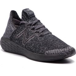 Buty NEW BALANCE - WCRZSSM2 Czarny. Czarne buty do biegania New Balance, bez wzorów, z materiału, bez zapięcia, do biegania. W wyprzedaży za 249.00 zł.