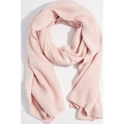 Szalik - Różowy. Czerwone szaliki i kominy Mohito. Za 49.99 zł.