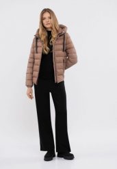 Pikowana kurtka J-NORDIC. Brązowe kurtki przejściowe sportowe Volcano, na zimę, plus size, bez wzorów, z materiału, bez kaptura. Za 299.99 zł.
