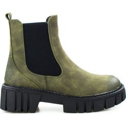 Botki sztyblety na platformie wsuwane zielone khaki Sergio Leone. Brązowe botki Inna, bez wzorów, bez obcasa, na obcasie, bez zapięcia. W wyprzedaży za 139.99 zł.