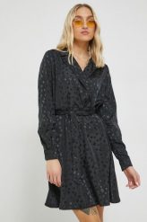 JDY sukienka kolor czarny mini rozkloszowana. Czarne sukienki JDY, m, bez wzorów, bez kołnierzyka, bez ramiączek, mini, rozkloszowane. W wyprzedaży za 129.99 zł.