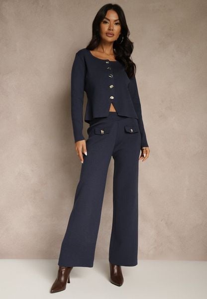 Granatowy Elegancki Komplet z Dzianiny z Wiskozą Kardigan i Spodnie Delinavea. Niebieskie swetry Renee, m, z aplikacjami, z dzianiny, eleganckie, bez ramiączek. Za 239.99 zł.