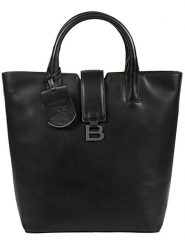 Burkely Skórzana torebka "Modest Meghan" w kolorze czarnym - 26,5 x 31 x 13 cm rozmiar: onesize. Czarne torebki klasyczne Burkely, bez wzorów, z materiału, przez ramię, bez dodatków. Za 306.01 zł.