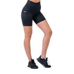 Spodenki treningowe damskie NEBBIA Biker Fit & Smart. Czarne szorty sportowe Nebbia, bez wzorów, na fitness i siłownię. Za 169.99 zł.