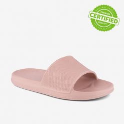 Klapki damskie Coqui Tora - lekkie, antypoślizgowe. Czerwone klapki Coqui, bez wzorów, z materiału, bez obcasa, bez zapięcia. Za 116.99 zł.