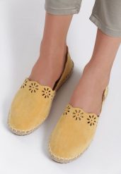 Żółte Espadryle Mooch. Żółte espadryle Renee, z aplikacjami, bez obcasa, na płaskiej podeszwie. W wyprzedaży za 63.99 zł.