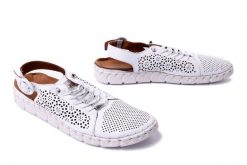 ARTIKER RELAKS 52C0884 white, sandały damskie. Białe sandały Artiker Relaks, bez wzorów, ze skóry, bez obcasa, bez zapięcia. Za 199.90 zł.