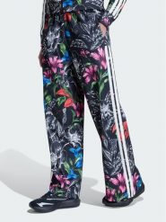 Adidas Spodnie dresowe X Farm Rio House Of Trio Track KR0243 Czarny Relaxed Fit. Czarne spodnie dresowe adidas, bez wzorów, z dresówki. Za 348.99 zł.