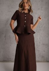 Brązowy Komplet z Wiskozą Bluzka z Guzikami i Baskinką i Spódnica Narinna. Brązowe bluzki Renee, m, bez wzorów, z kauczuku, eleganckie, bez kołnierzyka, bez ramiączek. Za 199.99 zł.