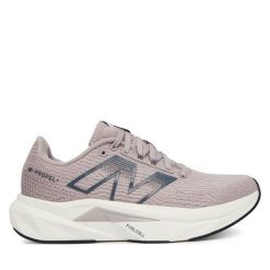 Buty do biegania New Balance. Fioletowe buty do biegania New Balance, bez wzorów, bez zapięcia, do biegania. Za 599.99 zł.