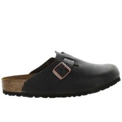 Klapki unisex Birkenstock Boston BS S. Czarne klapki Birkenstock, bez wzorów, bez obcasa, bez zapięcia. Za 549.00 zł.