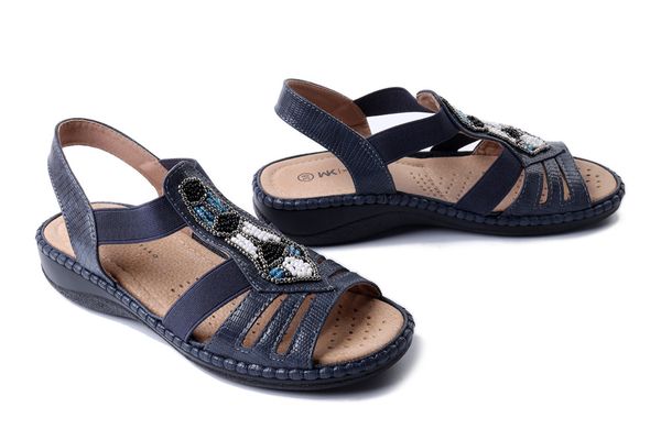WOJTYŁKO 7S25330G granat, sandały damskie. Niebieskie sandały Wojtyłko, bez wzorów, bez obcasa, bez zapięcia. Za 149.90 zł.