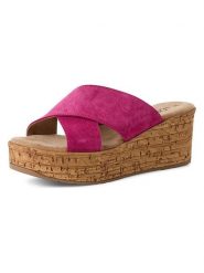 S.Oliver Skórzane klapki w kolorze różowym na koturnie rozmiar: 40. Różowe klapki S.Oliver, bez wzorów, klasyczne, z otwartym noskiem, bez obcasa, na koturnie, bez zapięcia. Za 165.99 zł.