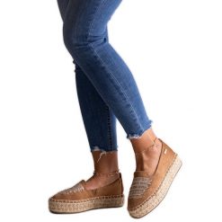 Brązowe espadryle Big Star JJ274892. Brązowe espadryle bez wzorów, eleganckie, bez obcasa, na platformie. Za 158.90 zł.