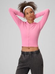 4F Bluza bezszwowa slim z kapturem damska - różowa XL/XXL. Czerwone bluzy 4f, l, bez wzorów, z kapturem, na fitness i siłownię. Za 169.99 zł.