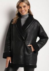 Czarna Kurtka Biker o Kroju Marynarki Ocieplona Futerkiem Typu Baranek Saliria. Czarne kurtki Born2be, m, bez wzorów, z jeansu, eleganckie, bez kaptura. Za 329.99 zł.