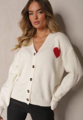 Biały Rozpinany Kardigan Ozdobiony Sercem Miathia. Białe swetry Renee, bez wzorów, z jeansu, eleganckie, bez ramiączek. W wyprzedaży za 119.99 zł.