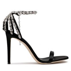 Sandały GIUSEPPE ZANOTTI. Czarne sandały GIUSEPPE ZANOTTI, bez wzorów, bez obcasa, na szpilce, bez zapięcia. Za 3,699.00 zł.